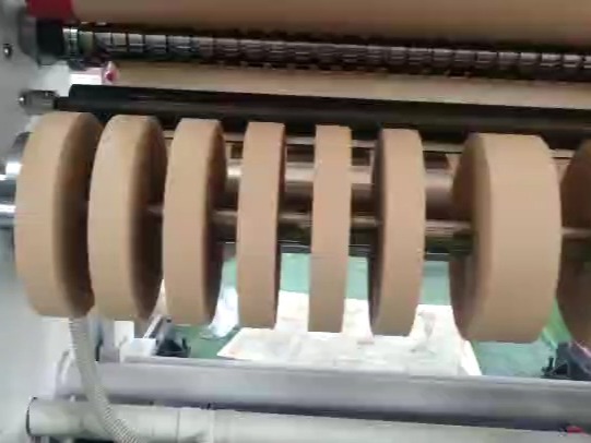 HFQL系列龍門高速分切復(fù)卷機(jī)